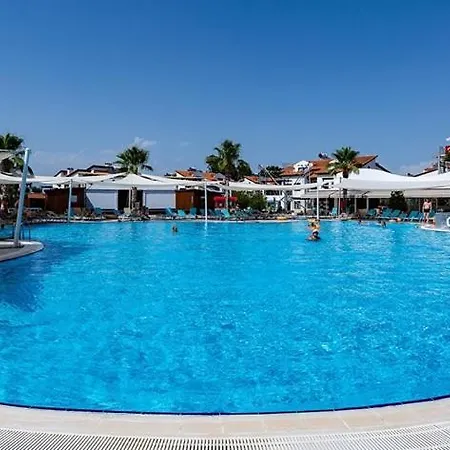 Villa Fun&sun River With Amazing Landscape 5+1 *